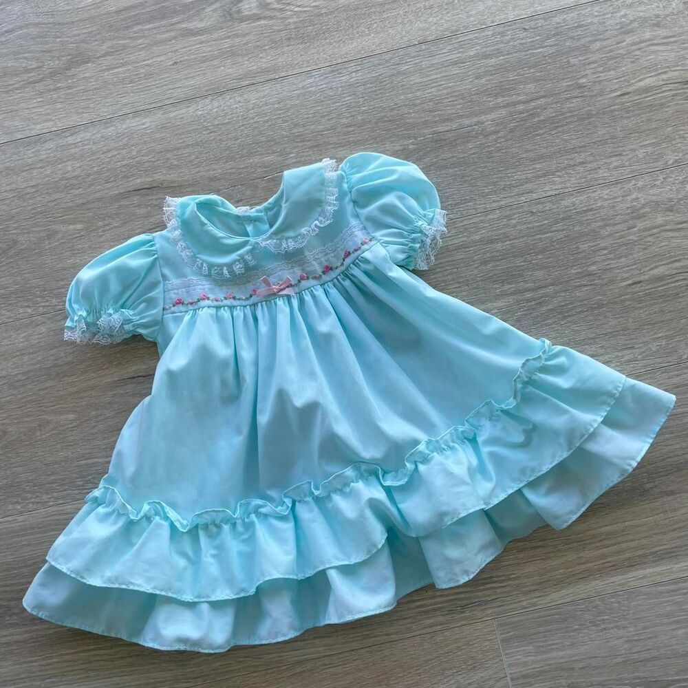 Alexis VTG Baby Girl 24 Mos Blue & White Dress Frilly Lacy Embroidered Roses 90s